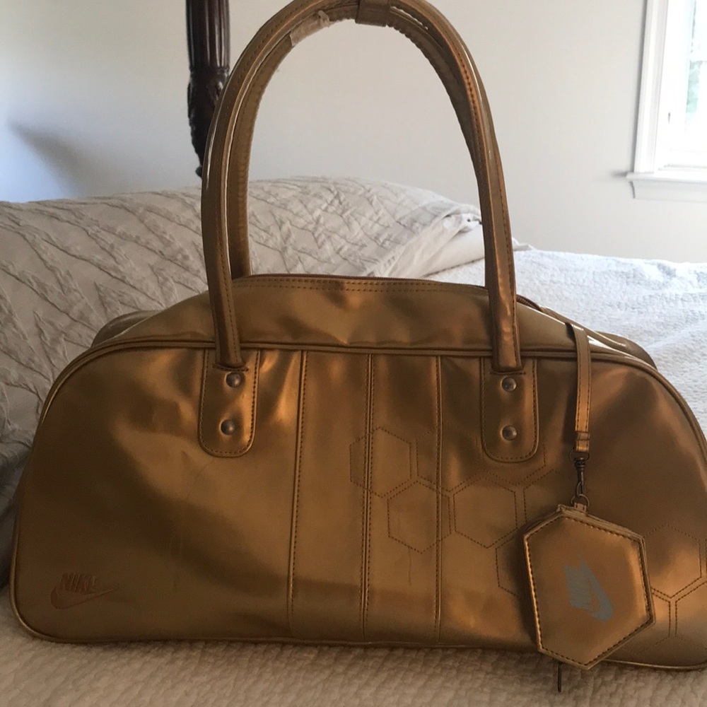 Special addition women’s Nike bag!